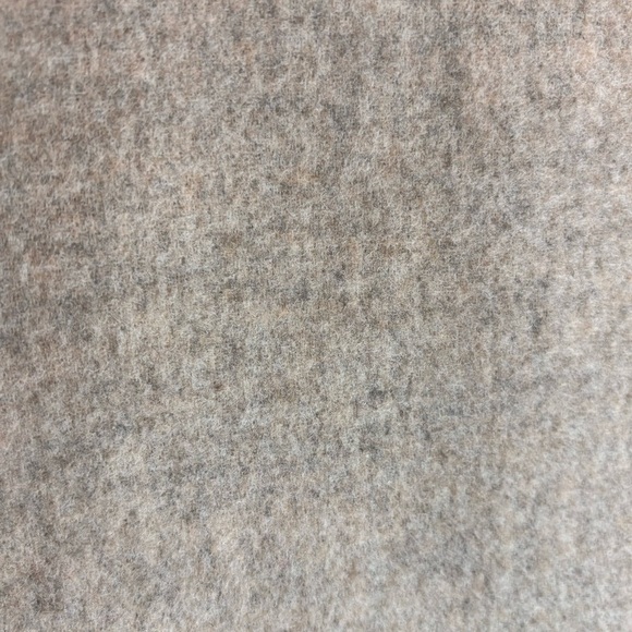 JOHNSTONS 100% Lambswool Fringed Neutral Scarf Oatmeal Light Beige Colour - Picture 2 of 5